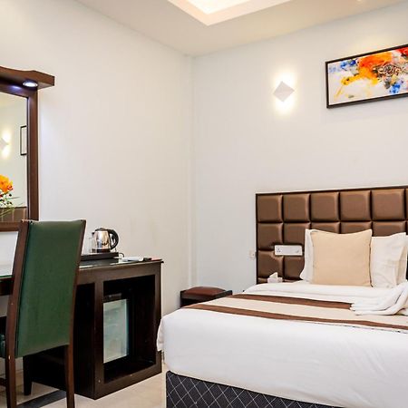 Viveka Hotel Colombo Kalubowila West Exteriör bild